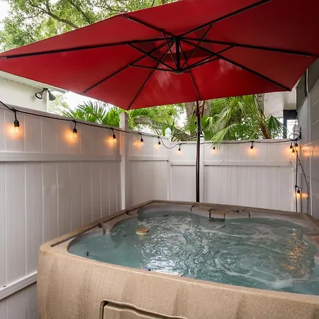 Golf View Villas With Private Jacuzzi'S & Grill